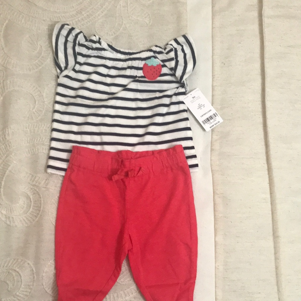 Brand New Carters 2 Piece Set - Strawberry